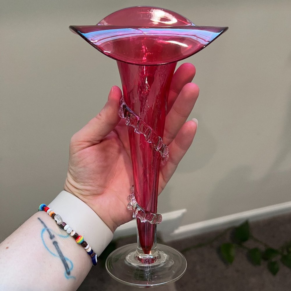 Vintage Victorian Cranberry Glass Jack-in-the-Pulpit Vase - Picture 9 of 13